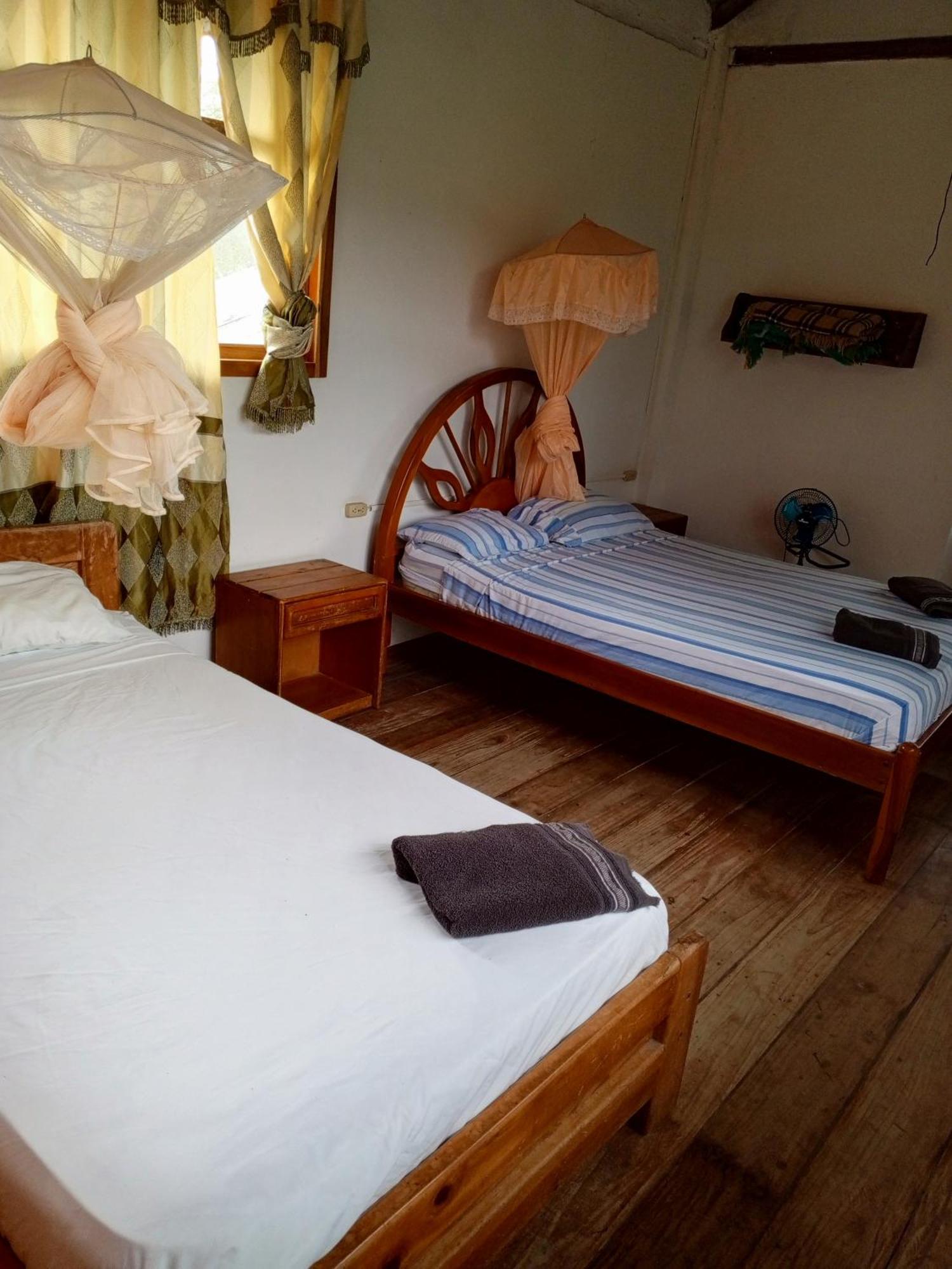 Bed And Breakfast Puerto Lopez Luaran gambar